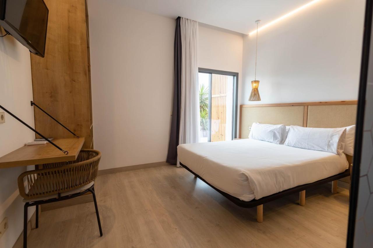 Play Hotel Ibiza - Adults Only エクステリア 写真